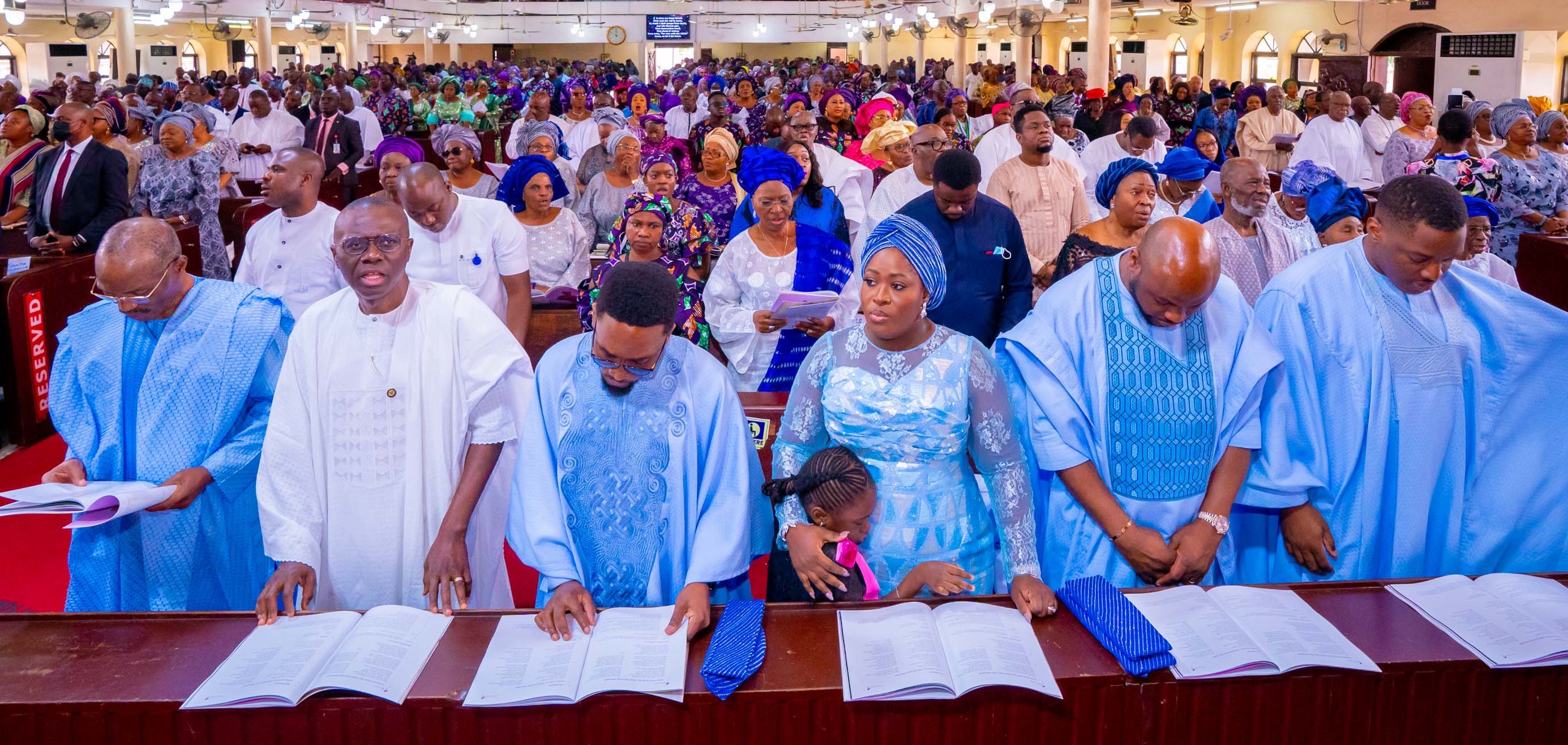 GOVERNOR SANWO-OLU AT THE FUNERAL SERVICE OF CHIEF (MRS) KEMI NELSON